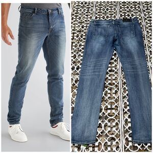 American Tall Carman Jeans in Worn Blue Size 40